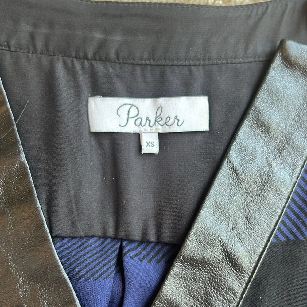 Parker navy silk shirt with black leather trim. Size XS. - Picture 3 of 4